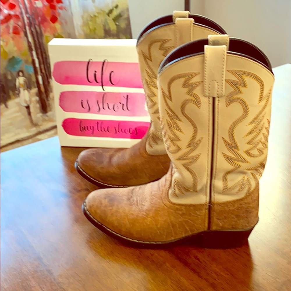 Girls brown & tan cowboy boots Dan Post Boot Comp